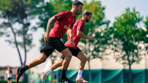 红黑军团厉兵秣马，米兰内洛奏响新赛季序曲