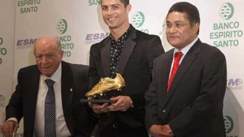 泪目瞬间：C罗在场外不为人知的十八件温情小事