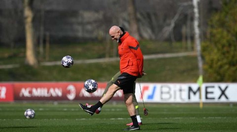 红黑军团伦敦磨砺剑指欧冠八强