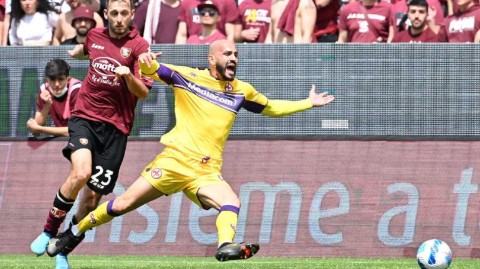 意甲保级奇迹导演的鞋与怒吼