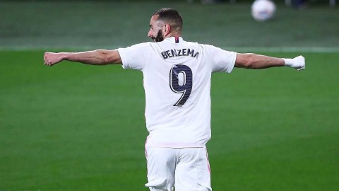 本泽马独造三球引领皇马大胜 客场完胜加的斯强势登顶西甲