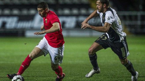 法鲁之冬夜的平静对峙：发伦斯顽强战平豪门本菲卡