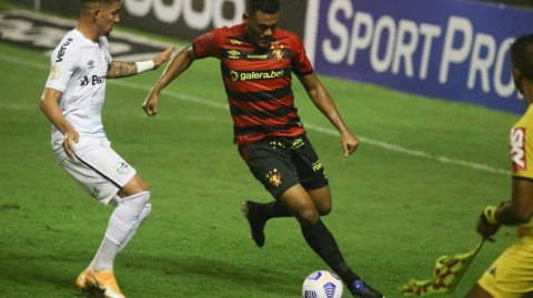 累西腓体育主场雨战掀翻格雷米奥，桑德尔一击制胜送豪门连败