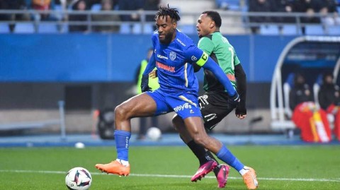 特鲁瓦主场鏖战朗斯，托马森绝平力挽狂澜