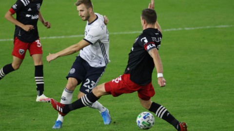 美职联激战：华盛顿联连追两球，主场2-2绝平费城联合