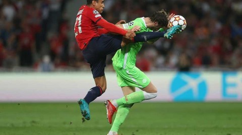 欧冠小组赛首轮激战，里尔主场与沃尔夫斯堡互交白卷