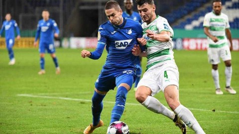 杯赛之夜的黑马狂奔：菲尔特顽强逼平霍芬海姆