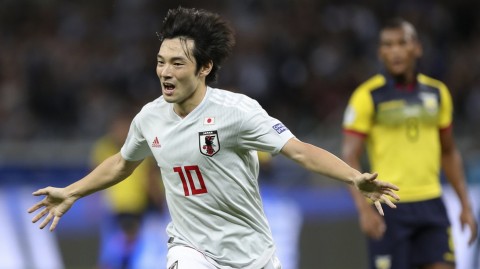 美洲杯生死战东瀛军闷平高原之魔，久保建英绝杀遭VAR否决梦断贝洛霍里桑特