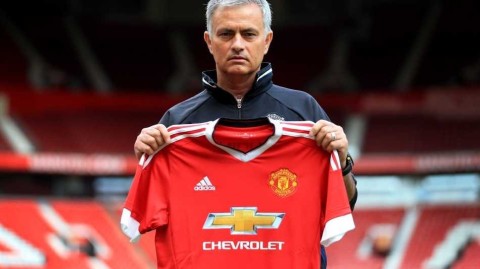 狂人红魔浮沉记：从梦剧场加冕到决裂离场