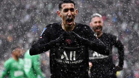 法甲焦点战：梅西助攻帽子戏法，巴黎客场三球逆转圣埃蒂安