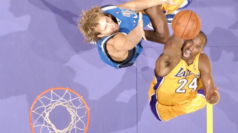 回溯二〇一零：NBA暴力美学之巅的八大传奇扣篮