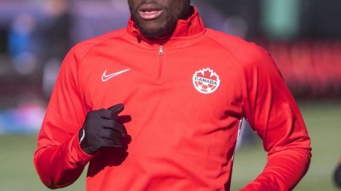 枫叶之星的加冕礼：阿方索-戴维斯荣膺二〇二〇年加拿大最佳球员