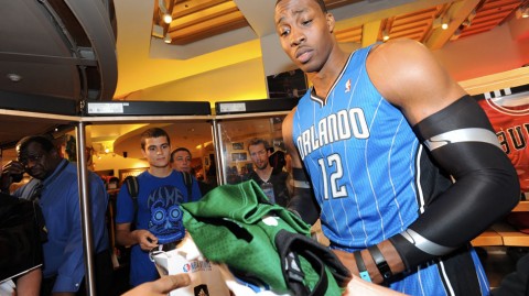 魔兽领衔众星亮相纽约，2026 NBA新赛季球衣复古风潮席卷联盟