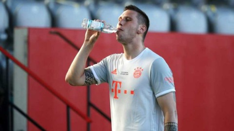 德国战车遭遇病毒侵袭，拜仁铁卫聚勒的孤独归途