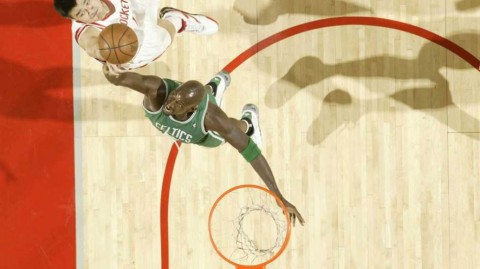 火箭绿军经典战役回顾：姚明加内特内线肉搏史