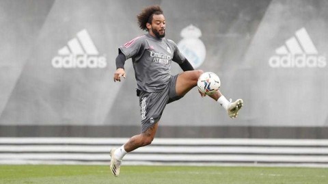 巴尔德贝巴斯的备战：镜头下的2020年11月皇马