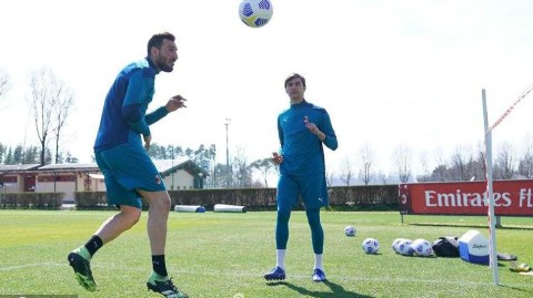 红黑军团潜心备战，米兰内洛奏响复兴序曲