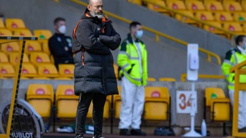 努诺与狼队四年情缘落幕：从英冠冠军到欧战英雄的最后一吻