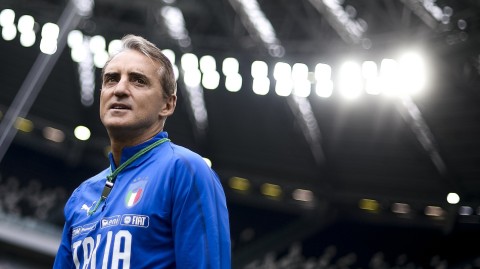 蓝衣军团都灵屯兵，曼奇尼锻造全新攻击线