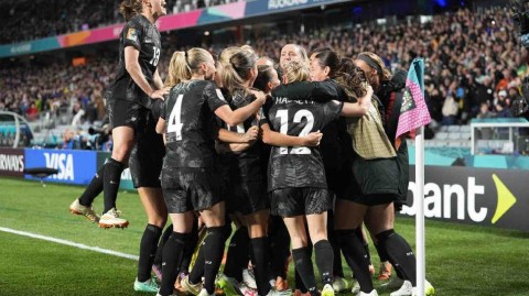 女足世界杯历史性突破东道主新西兰首胜挪威创纪录