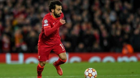 安菲尔德国王交替！萨拉赫主场十四球追平杰拉德传奇纪录