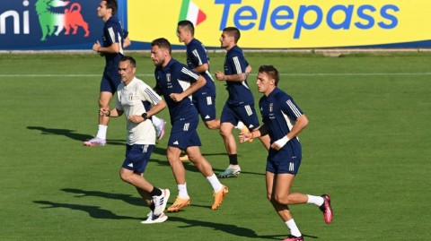 蓝色军团秣马厉兵 静待伊比利亚强敌