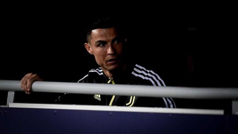 欧冠门票到手！尤文图斯客场四球大胜博洛尼亚的狂欢之夜