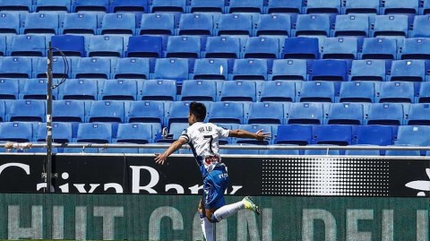 王者归来！武磊造红牌+单刀破门，西班牙人2-0阿拉维斯取复赛开门红