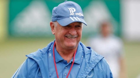 斯科拉里临危受命，重返克鲁塞罗开启救赎之旅