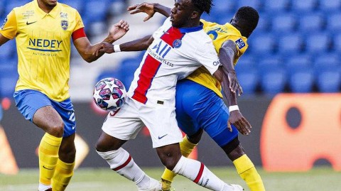 王子公园的夏日序曲：巴黎圣日耳曼小胜索肖，镜头下的欧冠前夜