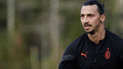 红黑军团秣马厉兵 圣西罗剑指三分