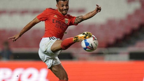 时光倒流：回望2020年夏夜本菲卡与伯恩茅斯的激情碰撞