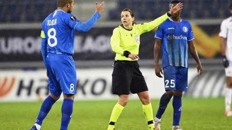 欧联杯荣耀时刻：女哨组首度同台执法，根特主场憾负利贝雷茨