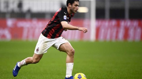 红黑斗士的坚韧赞歌：卡拉布里亚的荣耀与守护