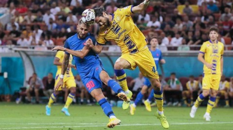 星夜鏖战星队主场力克斯洛伐克劲旅晋级欧协联