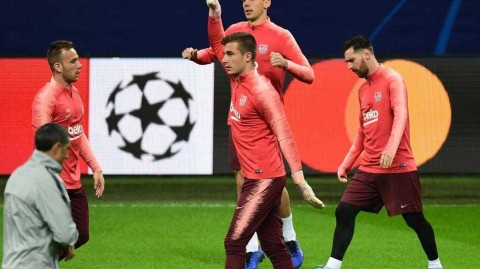 巴萨远征欧冠故人梅西虽未至却成热议焦点全队踩场剑指纽卡