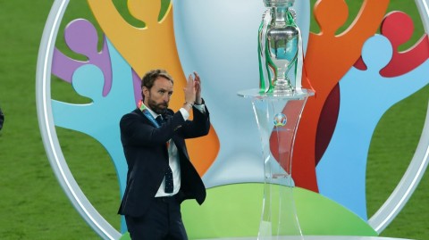 英格兰新纪元：索斯盖特领军，胜率背后的铁血与温情