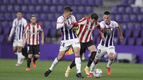 索里利亚的曙光：罗纳尔多的球队终取赛季首胜，巴斯克雄狮无奈吞下苦果