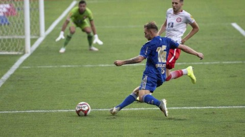 巴米联激战乏术 克鲁塞罗主场与托姆本斯互交白卷