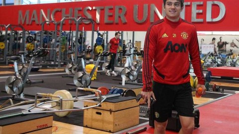 梦剧场重启倒计时：红魔将士全力冲刺，博格巴B费领衔豪华之师静待热刺