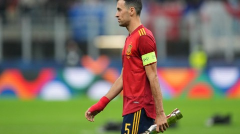 西班牙双核传承 布斯克茨百三十一场比肩伊涅斯塔