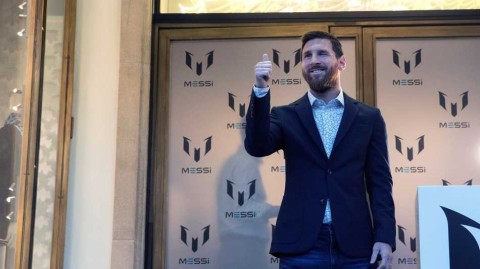 球王新篇章：梅西跨界推出个人服装品牌，诠释优雅与态度