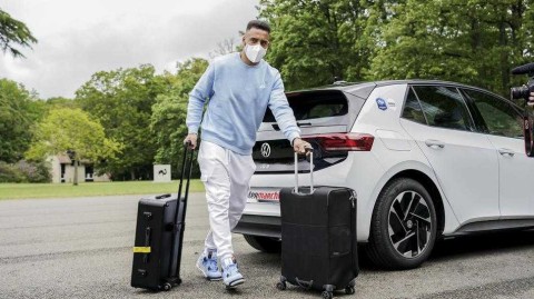 本泽马回归群星聚首 高卢雄鸡克莱枫丹静候欧洲杯挑战