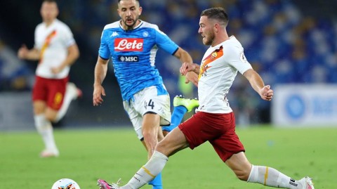 蓝衣军团的胜利之夜：回溯2020年那不勒斯主场击退罗马的经典战役