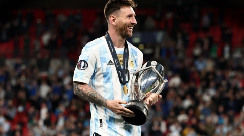 蓝白军团温布利加冕 梅西两助阿根廷完胜意大利捧得欧美超级杯