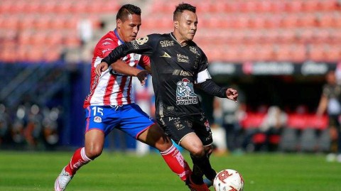 墨超回顾：十人圣路易斯主场饮恨，莱昂凭借凌厉攻势全取三分