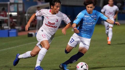 绿茵场的夏末诗篇：横滨FC与大阪樱花的激情碰撞