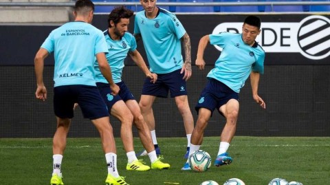 武磊用进球回馈信任，欧联杯资格赛的破茧之路