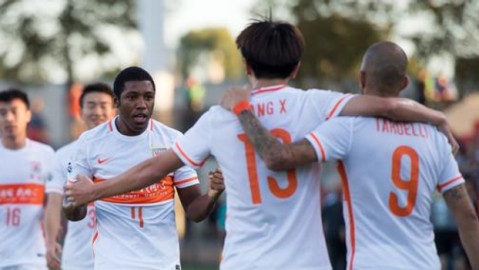 亚冠复盘｜科曼戴帽助利雅得胜利5-1大胜，C罗全场隐身尴尬躺进决赛；吉达国民下半场连入两球逆转神户