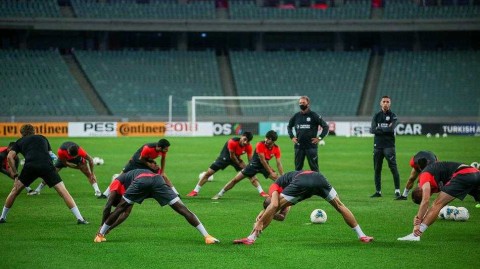 硝烟将起：内弗特奇与加拉塔萨雷巴库决战前夕，欧联杯资格赛剑拔弩张